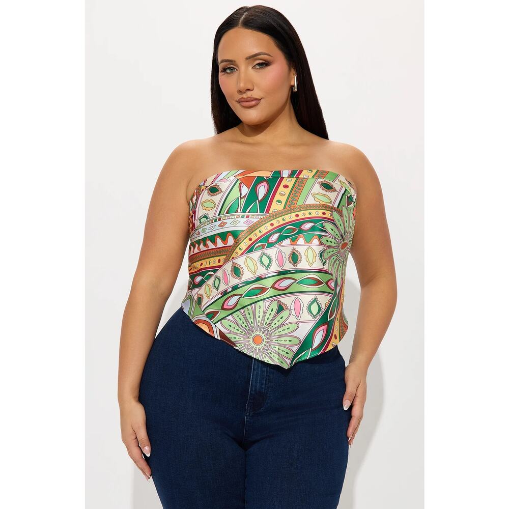 FASHIONNOVA SOUTH BEACH HANDKERCHIEF TOP SIZE XL